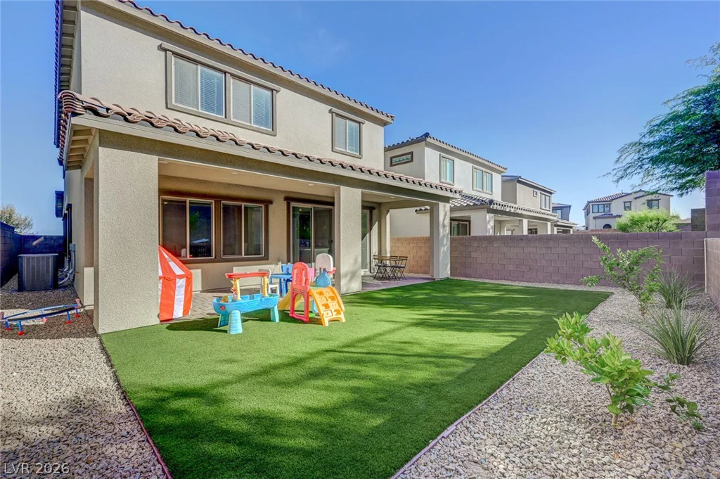 103 Medianoche, Las Vegas, NV 89138