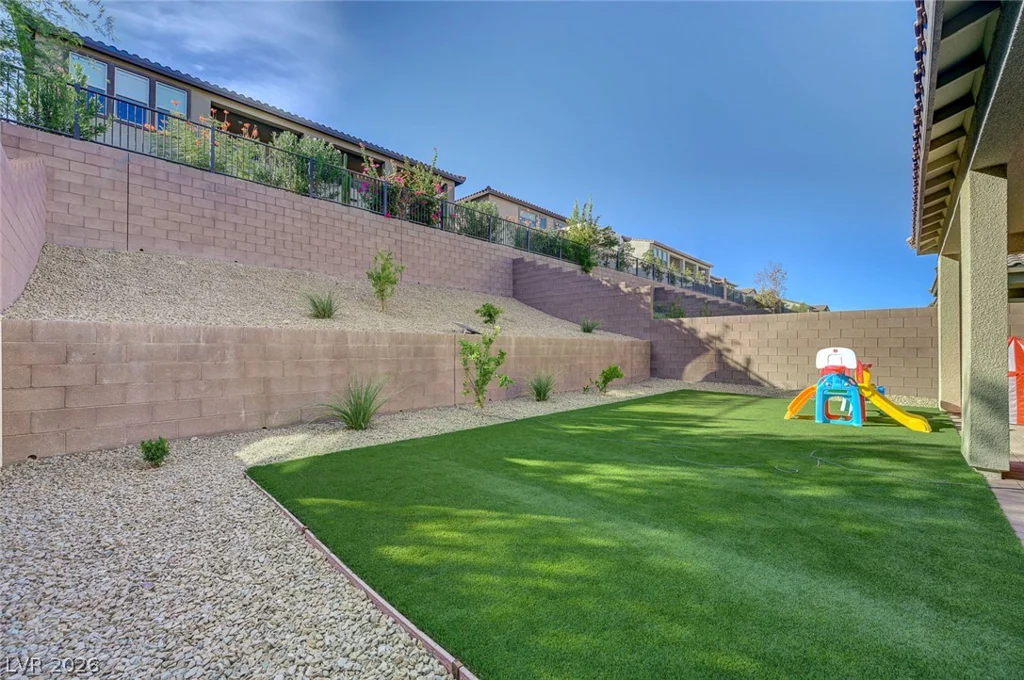 103 Medianoche, Las Vegas, NV 89138