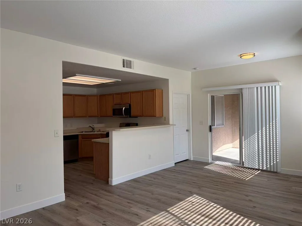 9580 Reno, Las Vegas, NV 89148