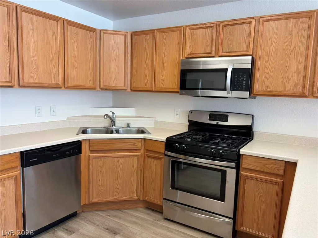 9580 Reno, Las Vegas, NV 89148