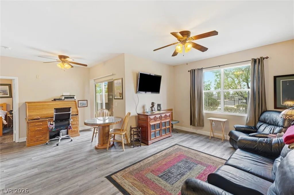 8000 Badura, Las Vegas, NV 89113