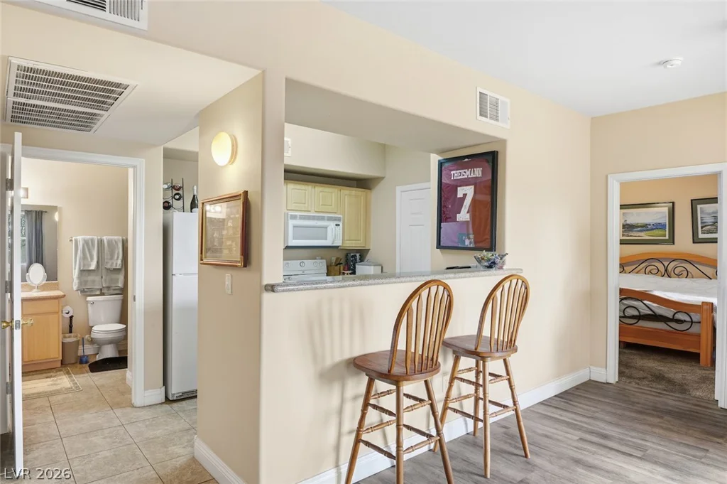 8000 Badura, Las Vegas, NV 89113