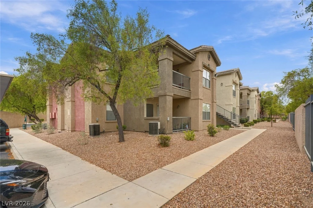 8000 Badura, Las Vegas, NV 89113