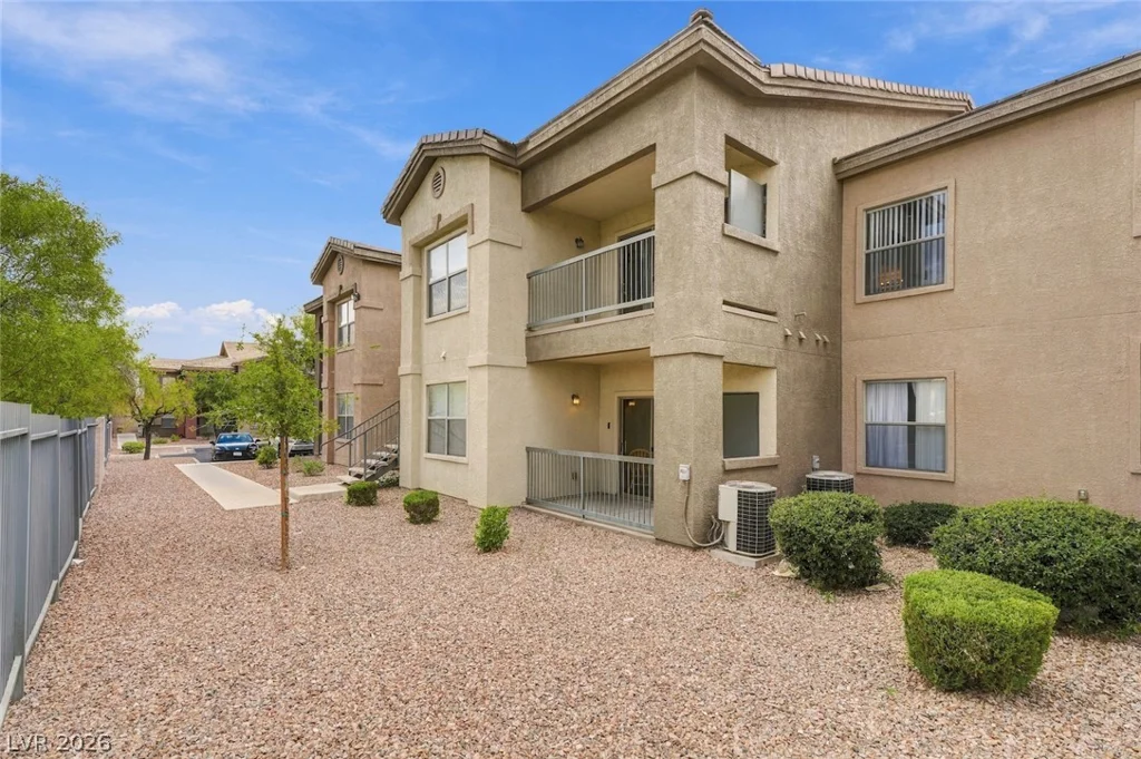 8000 Badura, Las Vegas, NV 89113
