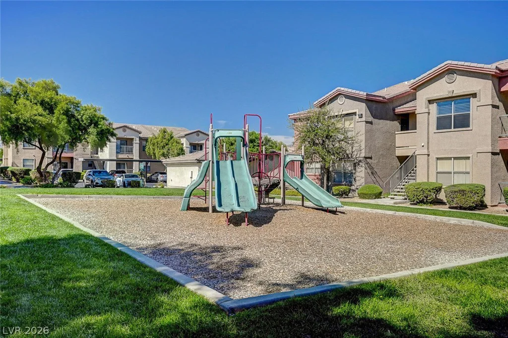 8000 Badura, Las Vegas, NV 89113