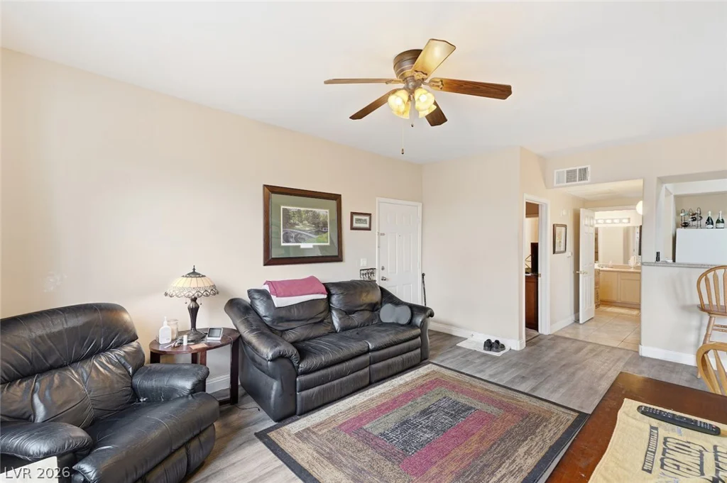 8000 Badura, Las Vegas, NV 89113