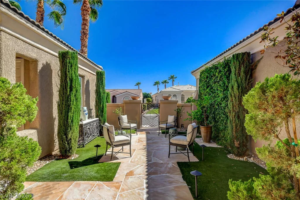 10266 Romantico, Las Vegas, NV 89135