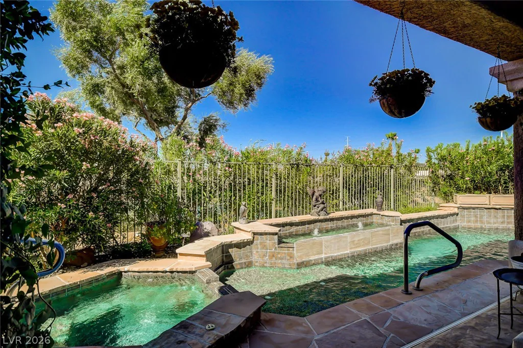 10266 Romantico, Las Vegas, NV 89135