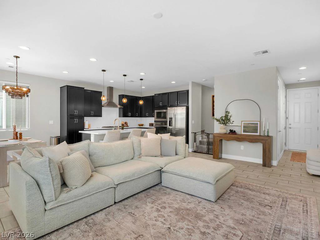 5028 Serene Skies, Las Vegas, NV 89130