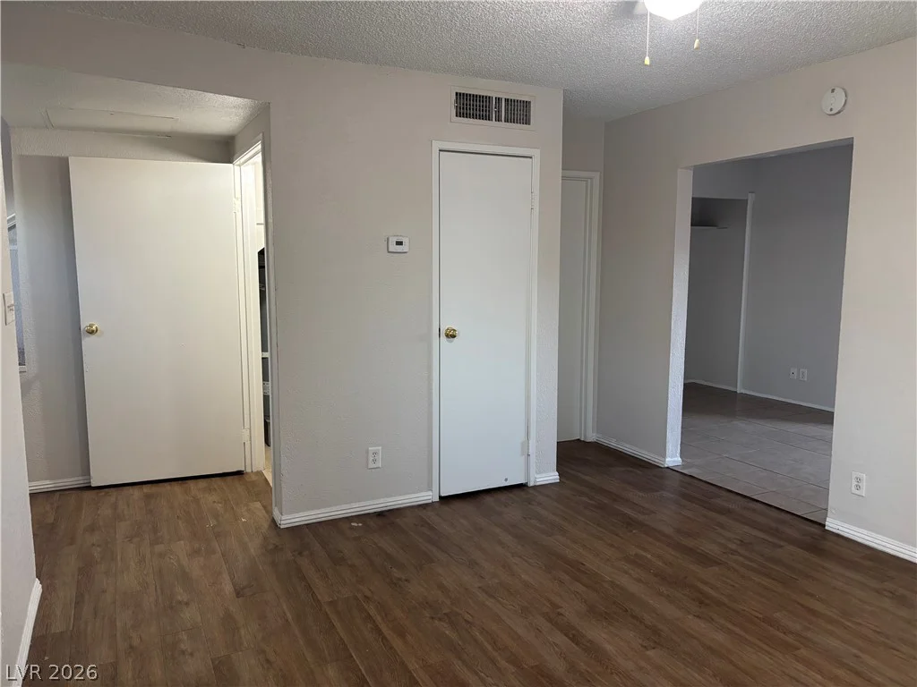 305 Van Wagenen, Henderson, NV 89015