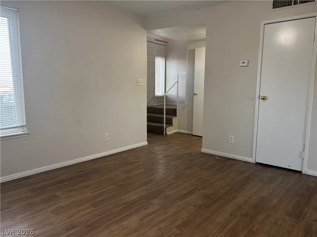 305 Van Wagenen, Henderson, NV 89015