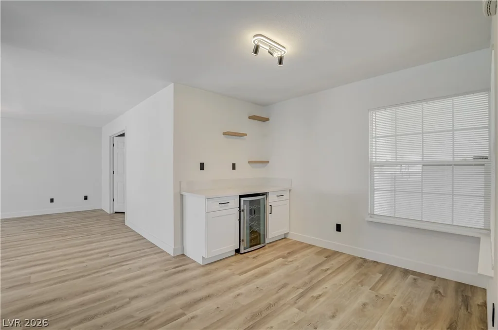 3846 Valley Meadow, Las Vegas, NV 89120