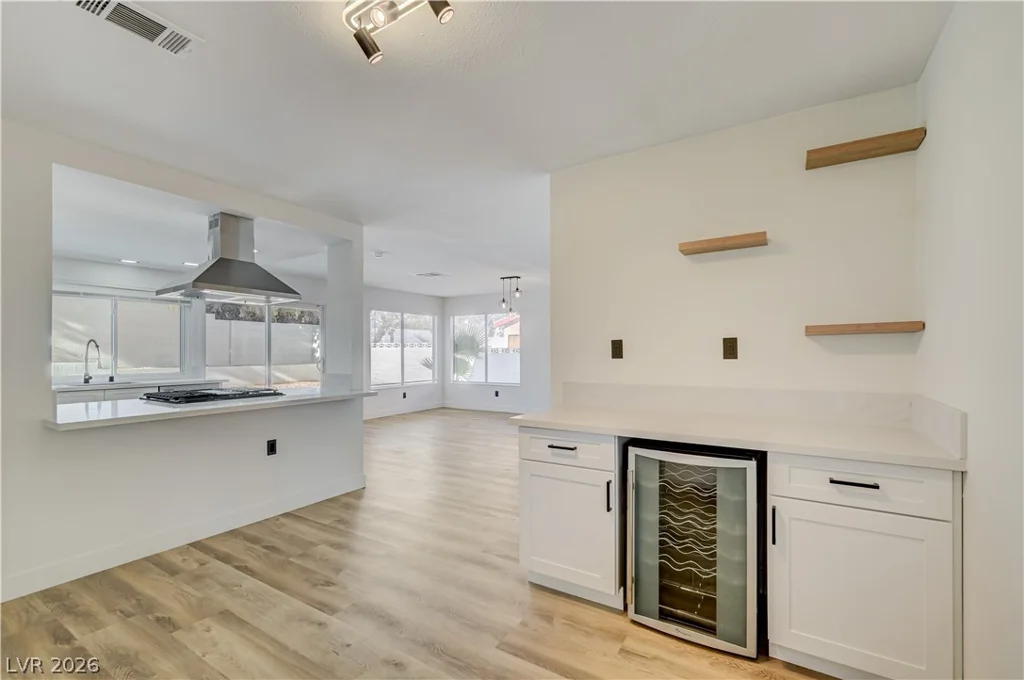3846 Valley Meadow, Las Vegas, NV 89120