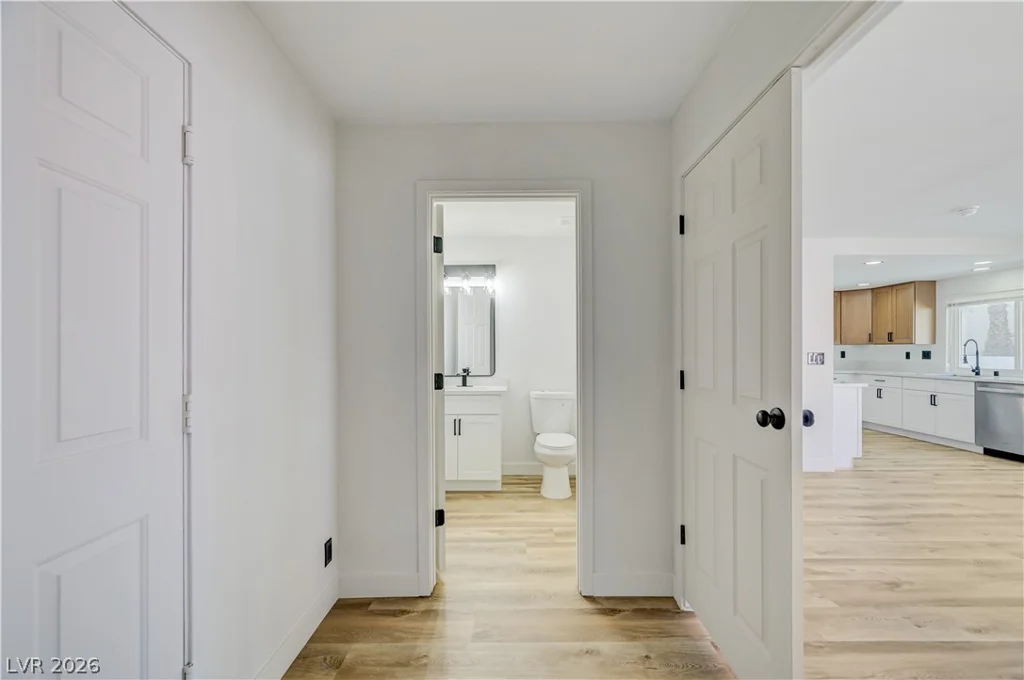 3846 Valley Meadow, Las Vegas, NV 89120
