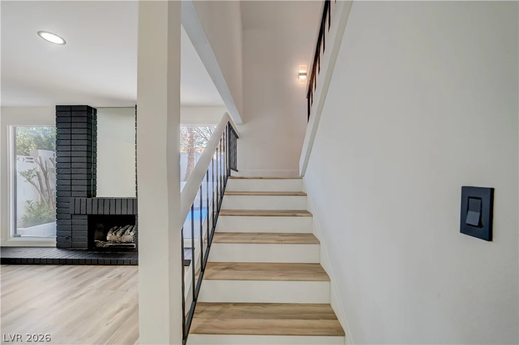3846 Valley Meadow, Las Vegas, NV 89120