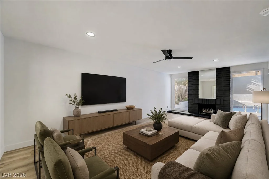 3846 Valley Meadow, Las Vegas, NV 89120
