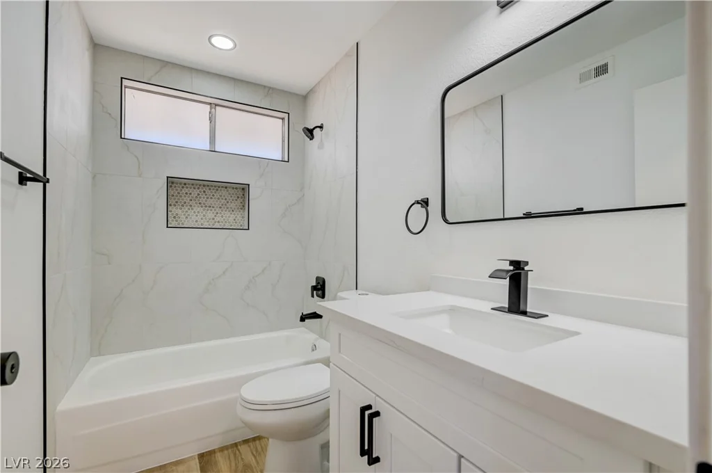 3846 Valley Meadow, Las Vegas, NV 89120