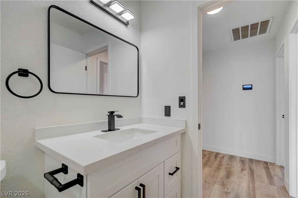 3846 Valley Meadow, Las Vegas, NV 89120