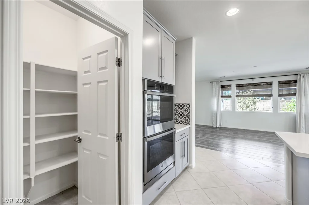 605 Cadence Vista, Henderson, NV 89011