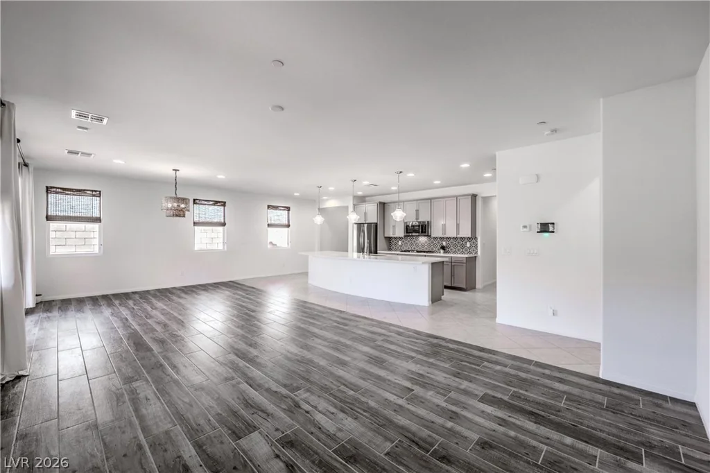 605 Cadence Vista, Henderson, NV 89011
