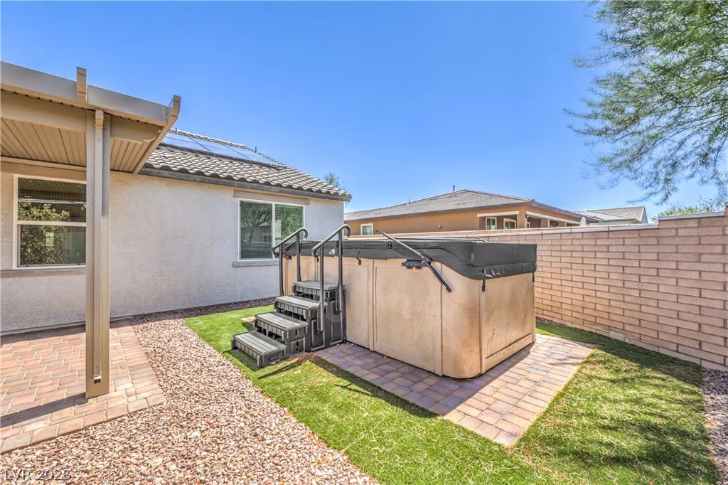 605 Cadence Vista, Henderson, NV 89011