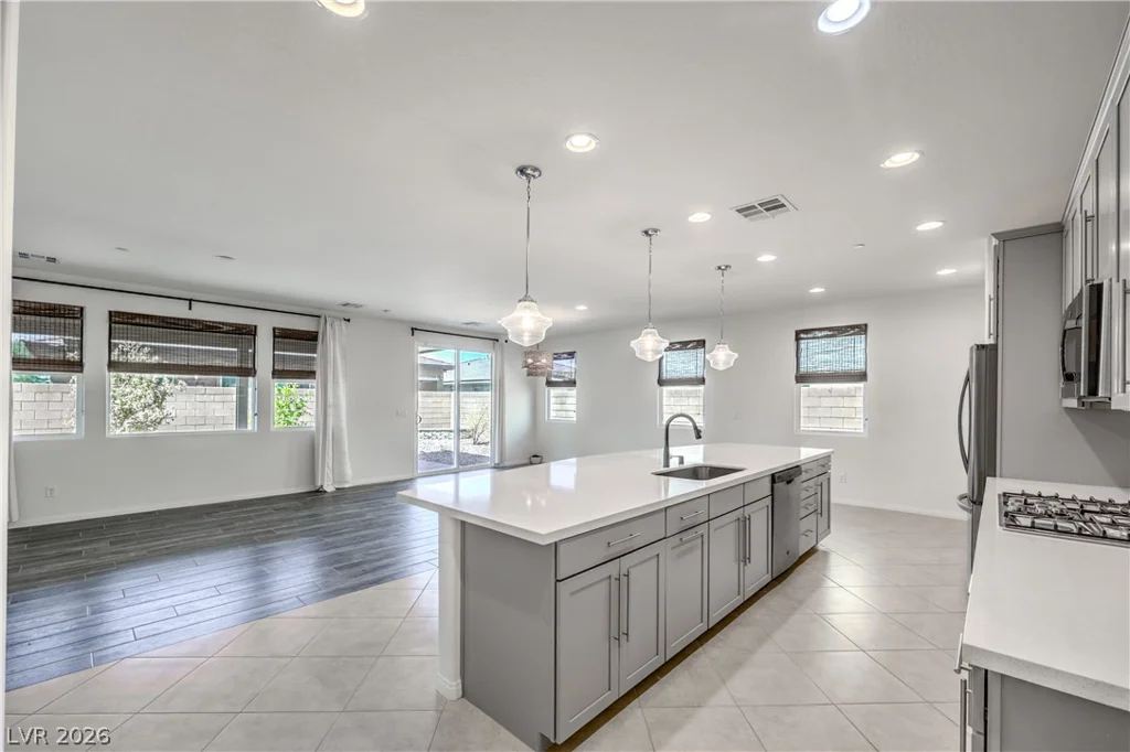 605 Cadence Vista, Henderson, NV 89011
