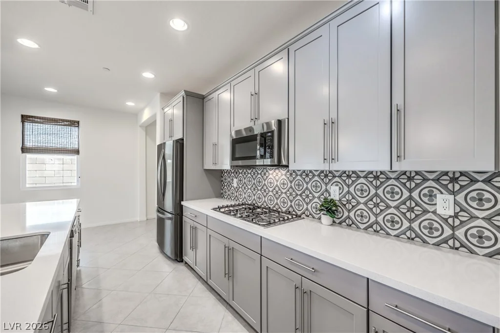 605 Cadence Vista, Henderson, NV 89011