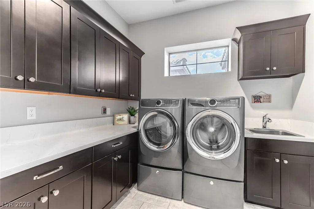 240 San Salvador, Henderson, NV 89002