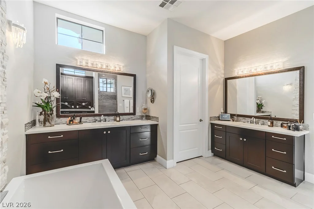 240 San Salvador, Henderson, NV 89002