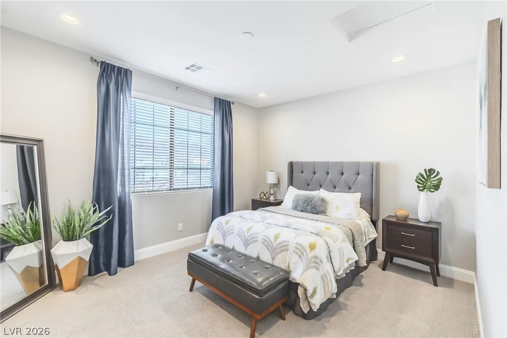 240 San Salvador, Henderson, NV 89002