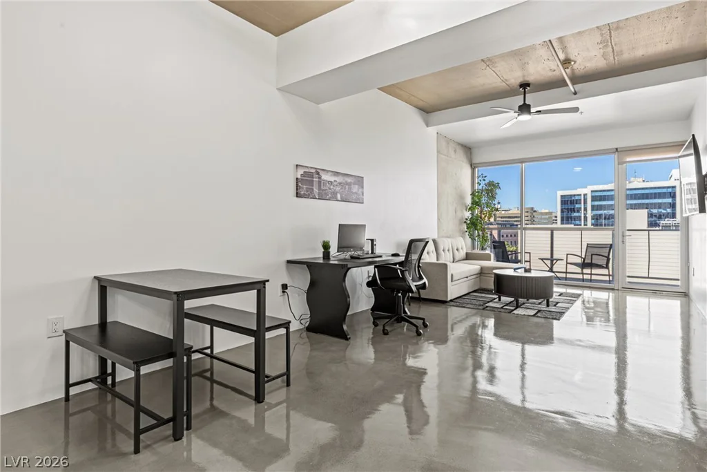 353 Bonneville, Las Vegas, NV 89101