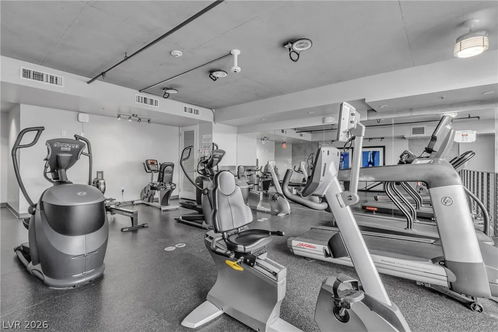 353 Bonneville, Las Vegas, NV 89101