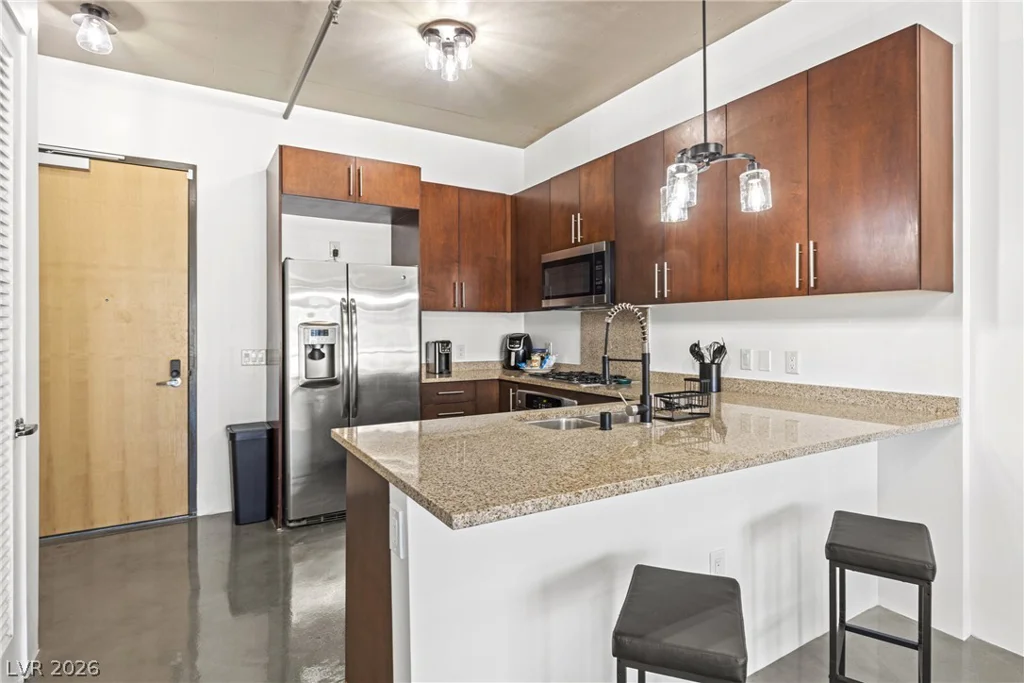 353 Bonneville, Las Vegas, NV 89101