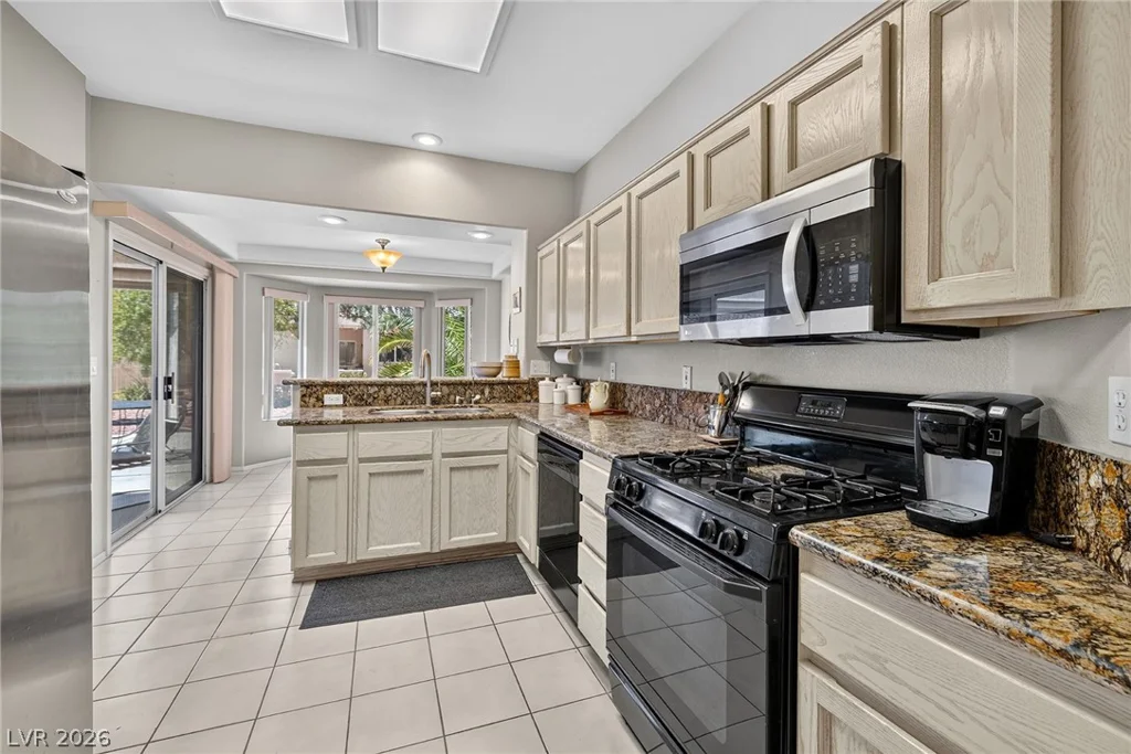 10313 Willamette, Las Vegas, NV 89134