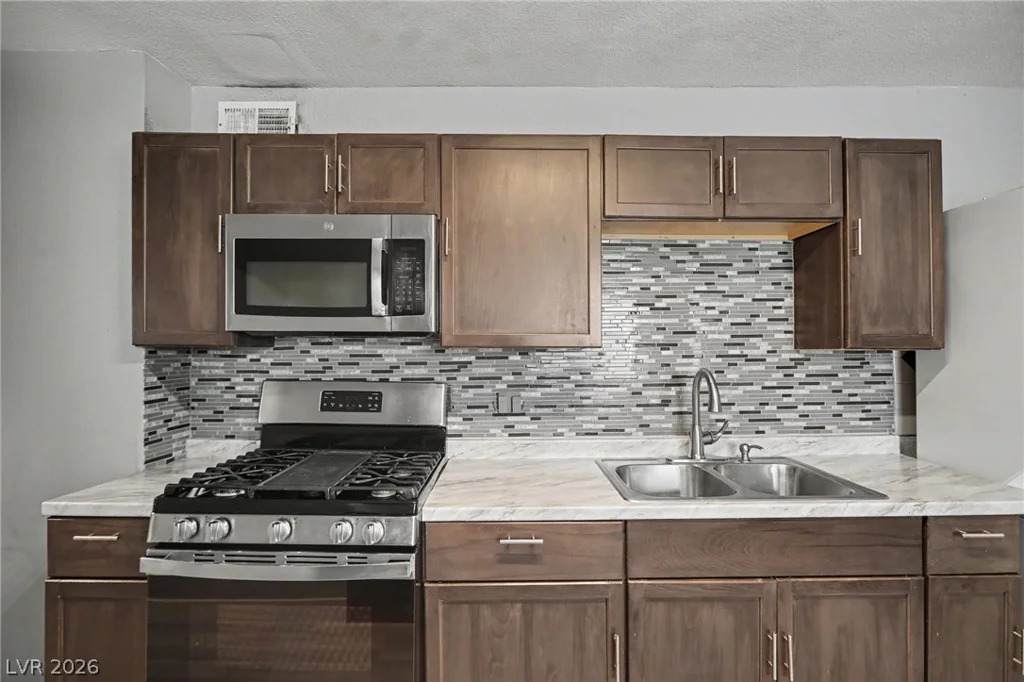 504 Holland, Las Vegas, NV 89106