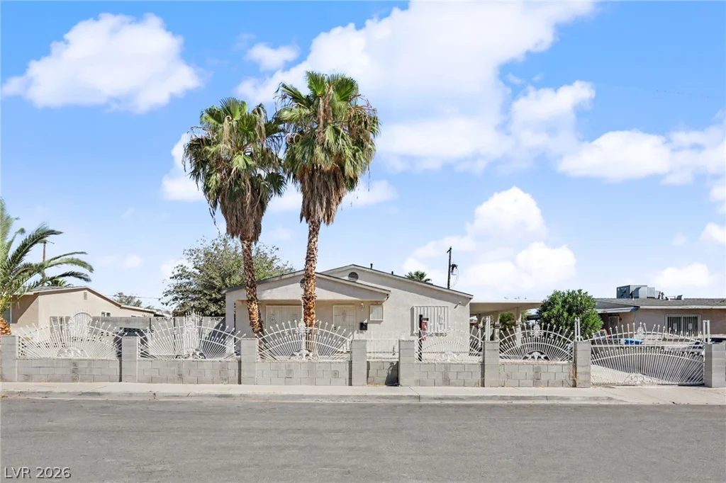 504 Holland, Las Vegas, NV 89106