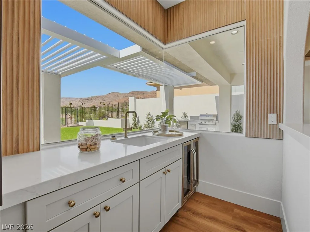 11321 Golden Chestnut, Las Vegas, NV 89135