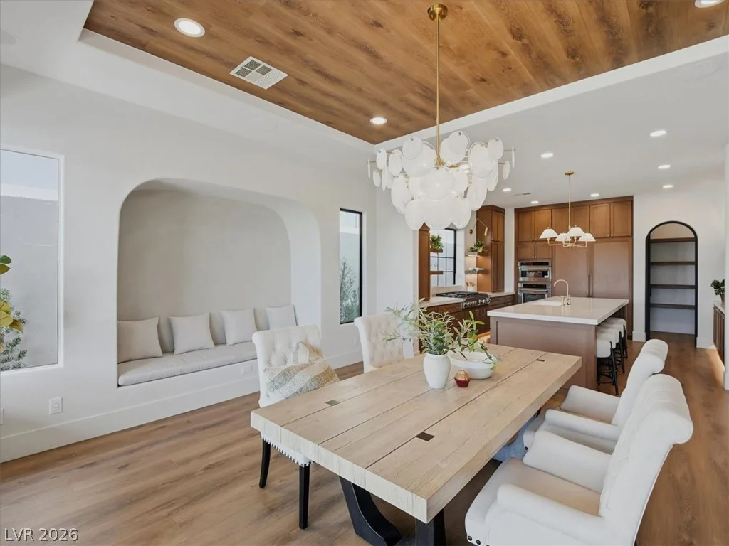 11321 Golden Chestnut, Las Vegas, NV 89135