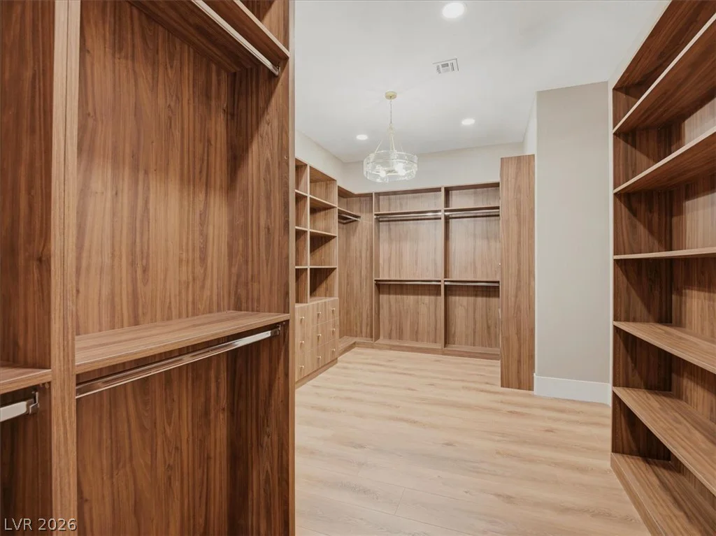 11321 Golden Chestnut, Las Vegas, NV 89135