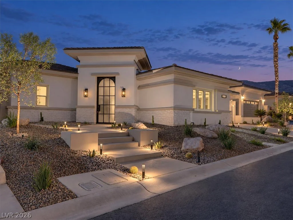 11321 Golden Chestnut, Las Vegas, NV 89135
