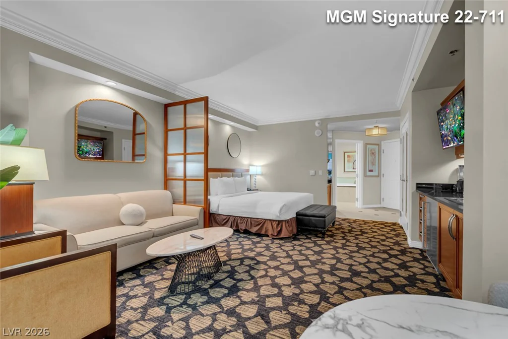 135 Harmon, Las Vegas, NV 89109