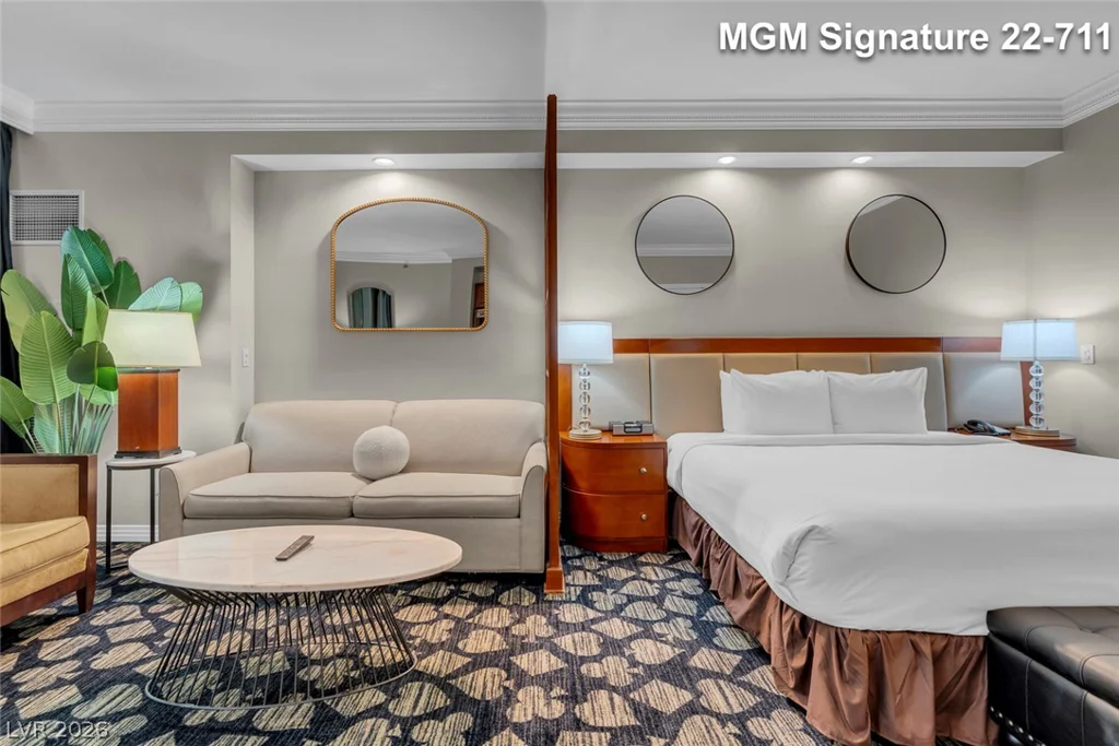 135 Harmon, Las Vegas, NV 89109