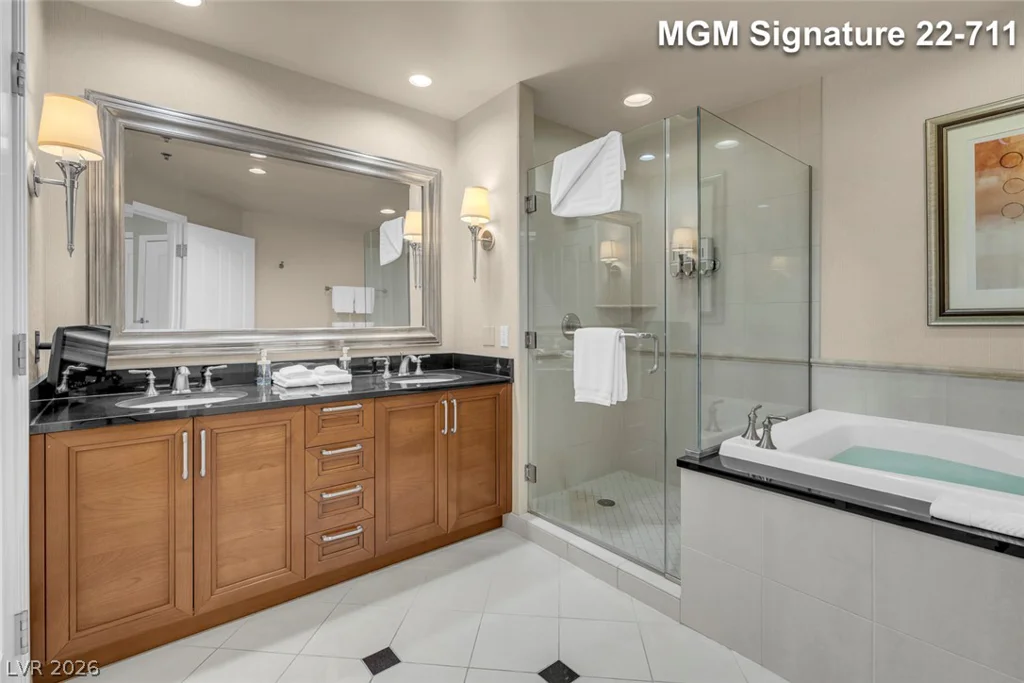 135 Harmon, Las Vegas, NV 89109