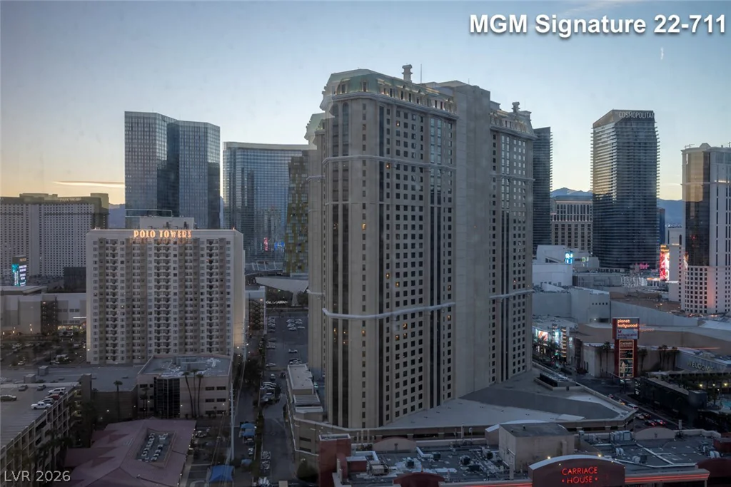 135 Harmon, Las Vegas, NV 89109