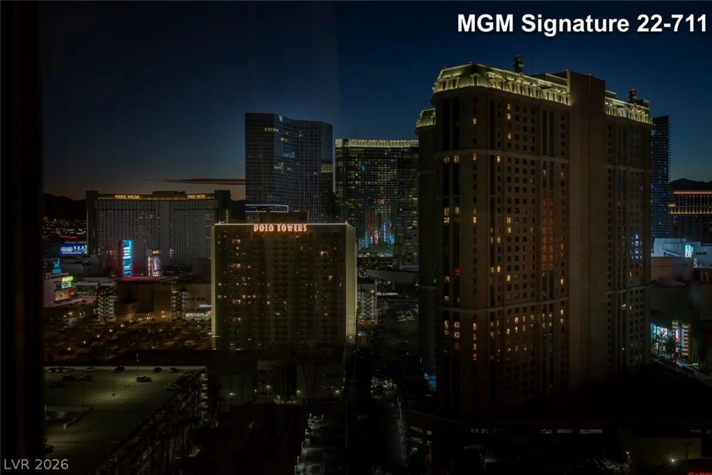 135 Harmon, Las Vegas, NV 89109