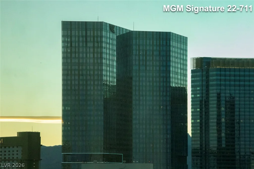 135 Harmon, Las Vegas, NV 89109
