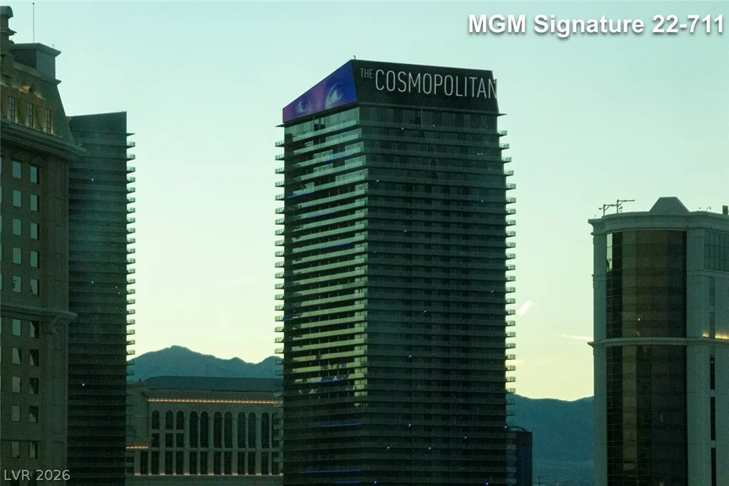 135 Harmon, Las Vegas, NV 89109