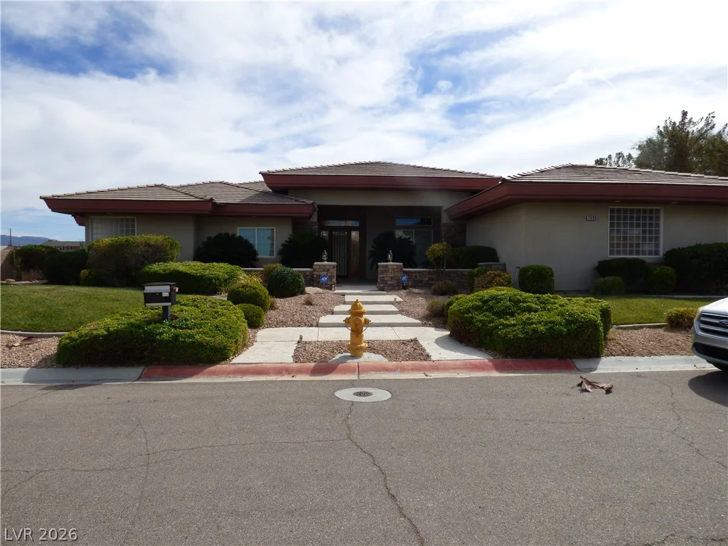 7695 Gilespie, Las Vegas, NV 89123