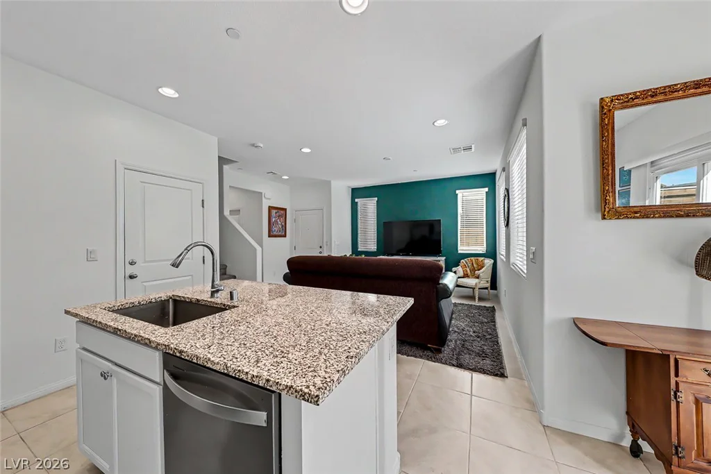 400 Desert Cadence, Henderson, NV 89011
