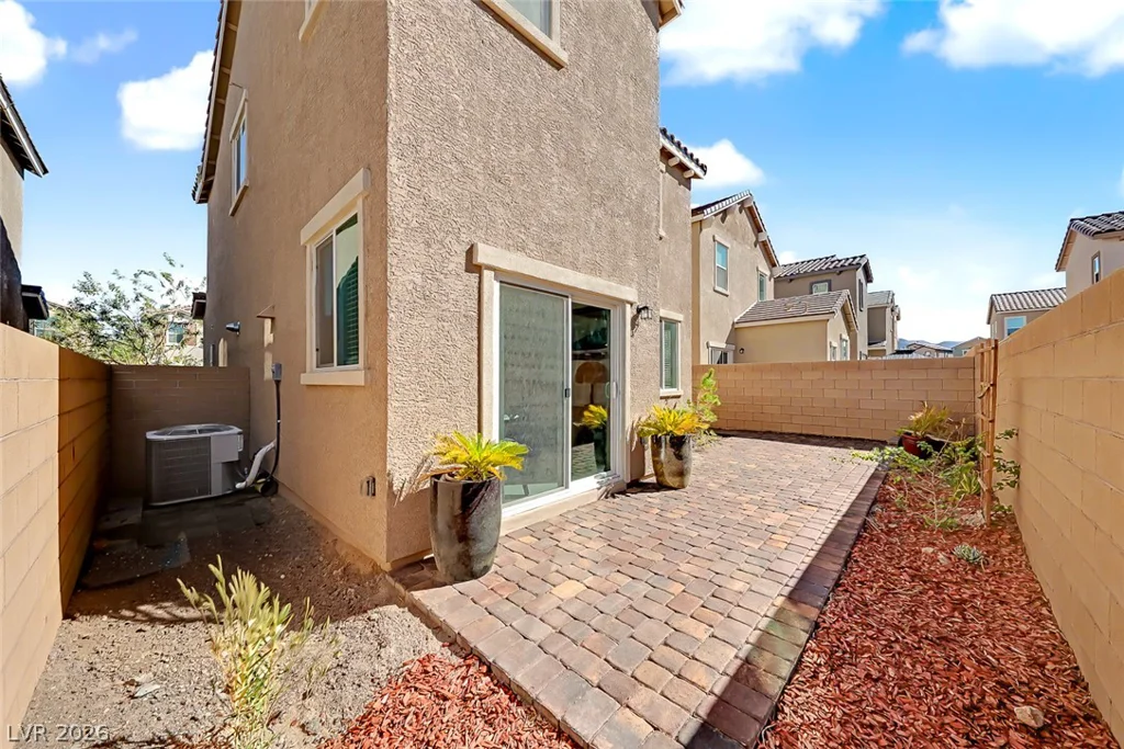 400 Desert Cadence, Henderson, NV 89011